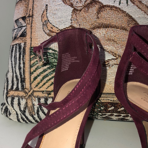 Heels - Picture 2 of 3